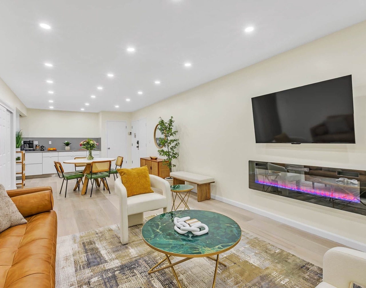 Spacious Culver City Condo | Pool | Free Parking 1
