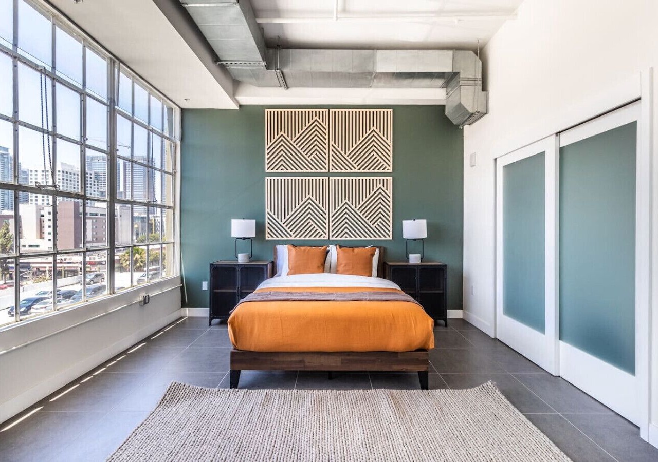 DTLA 2BR | Rooftop Jacuzzi & Sunset Views! 1