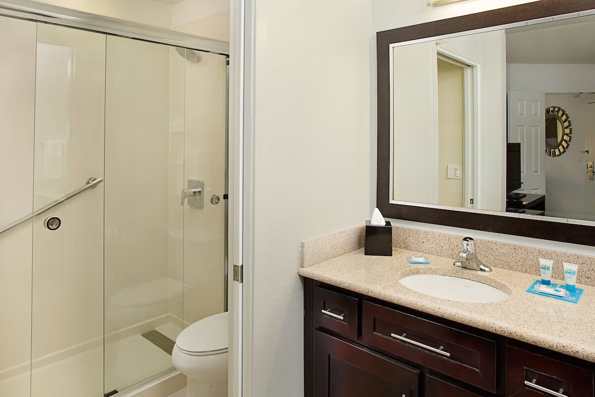 1 Bedroom King Suite at Hyatt House Belmont/Redwood Shores, Outdoor Pool 1