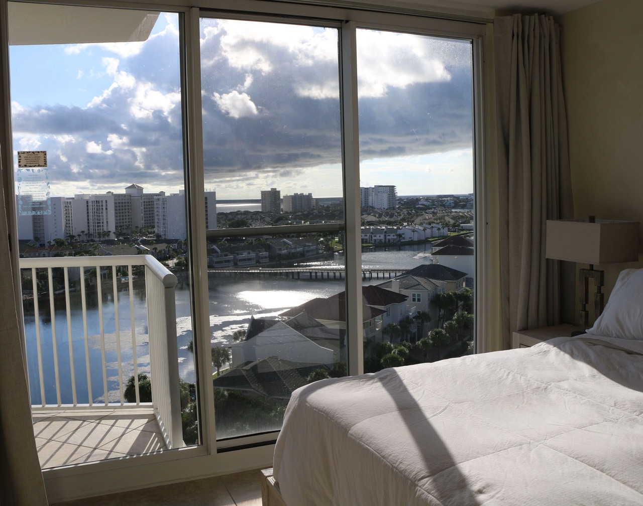 Steps to Beach. Destin #1 Beachfront Resort Lux SPECTACULAR VIEWS Excellent Stay 1