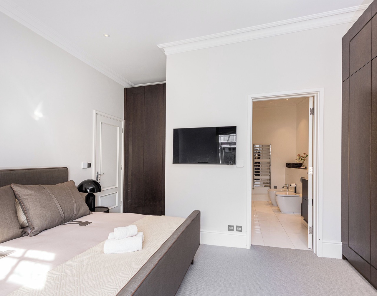 Luxury Chelsea Apartment,3-bedroom, 3-bathroom residence with a private terrace 1