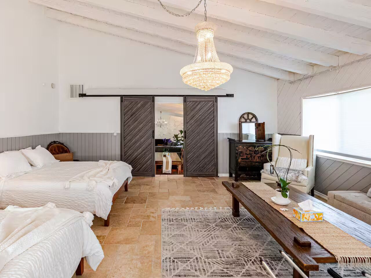 Hillside Hideaway - Private Woodland Hills Canyon Guest Suite with Views 1