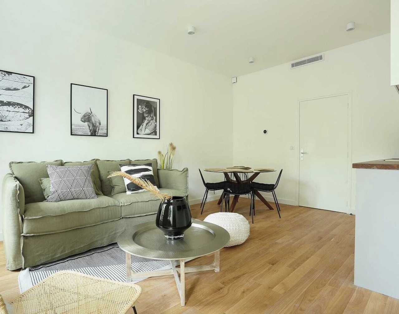 lovely apartment center of Paris 1