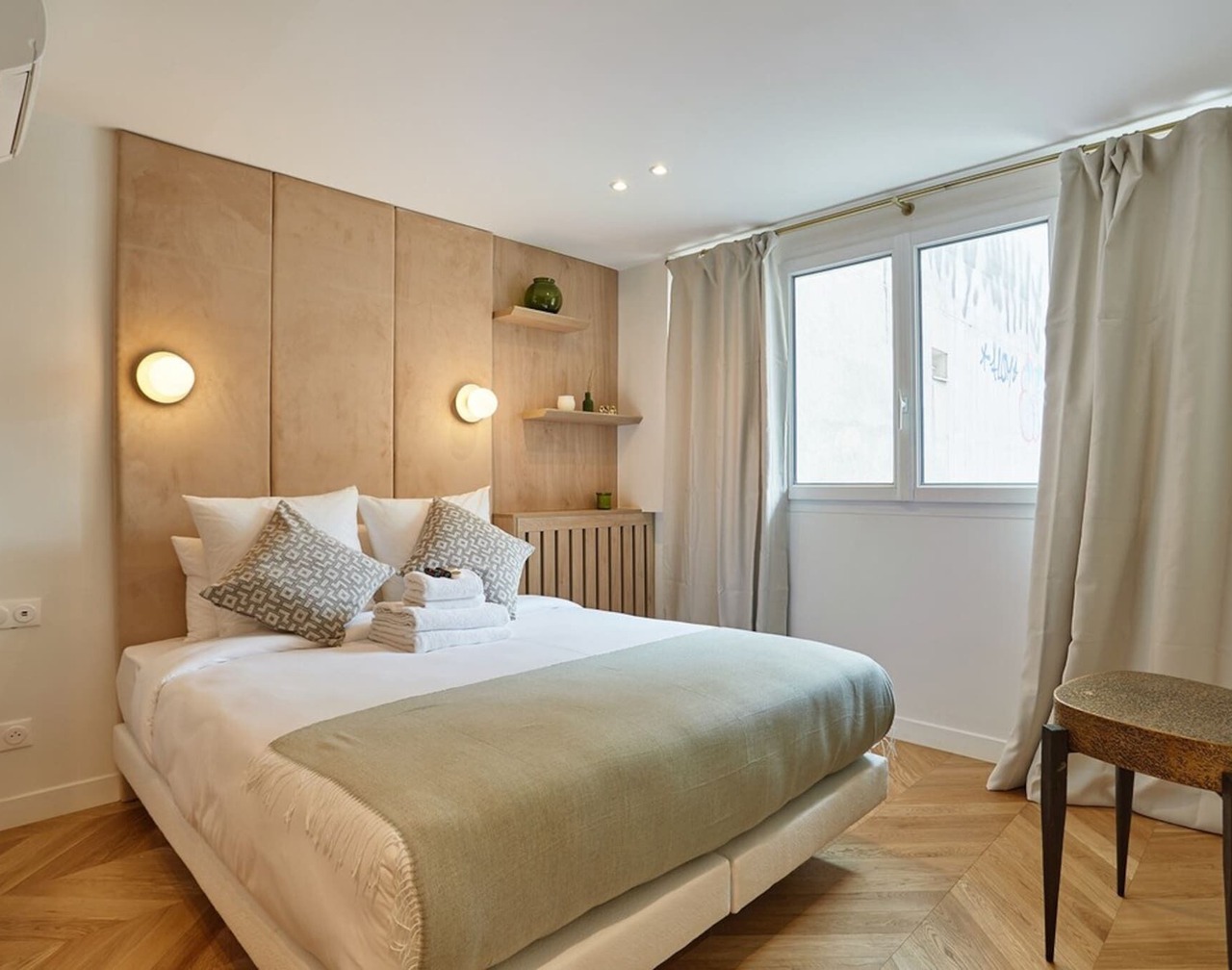 Apartment in the Center of Paris 1