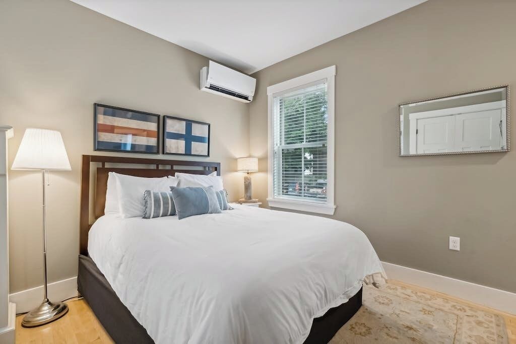 Historical & dog-friendly West End condo with parking - walk to all of Portland 1