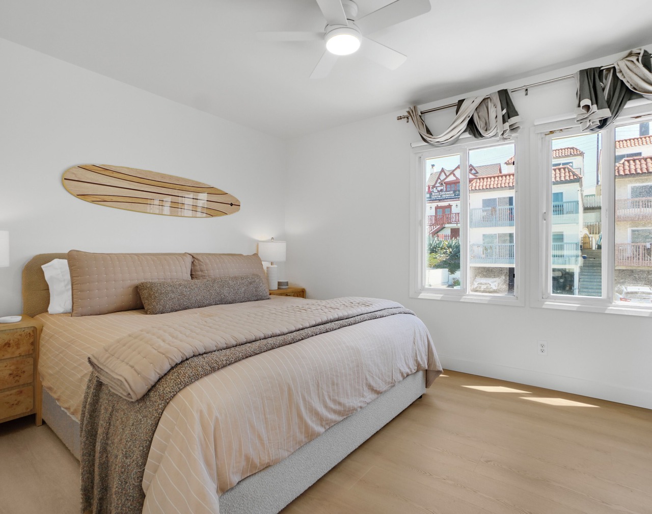 Beachside 1BR Escape-King Bed +Full Kitchen 1