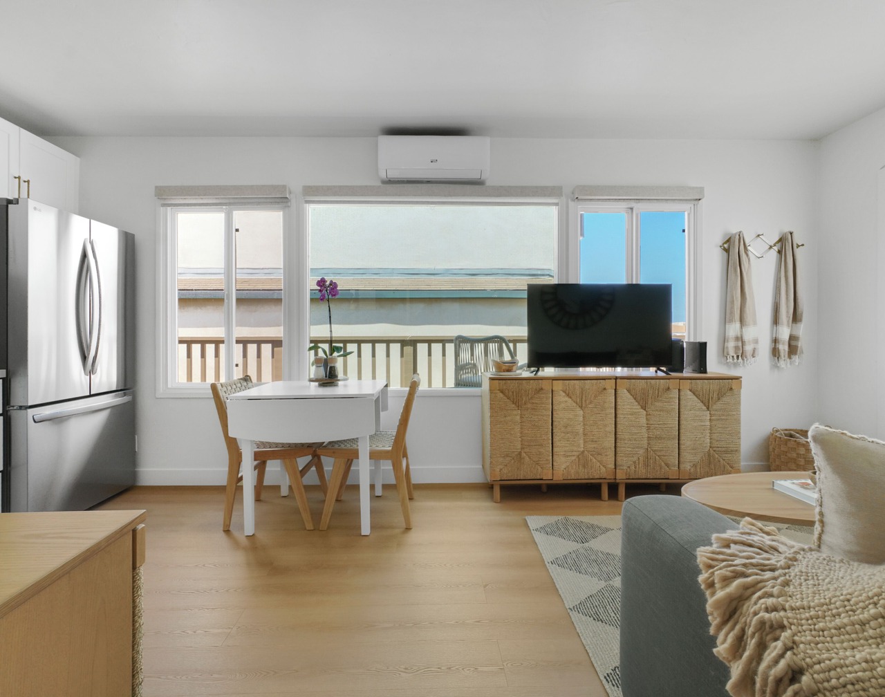 Beachside 1BR Escape-King Bed +Full Kitchen 1
