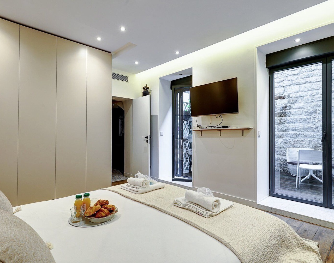 TBS 192 - Prestigious loft in Paris 1