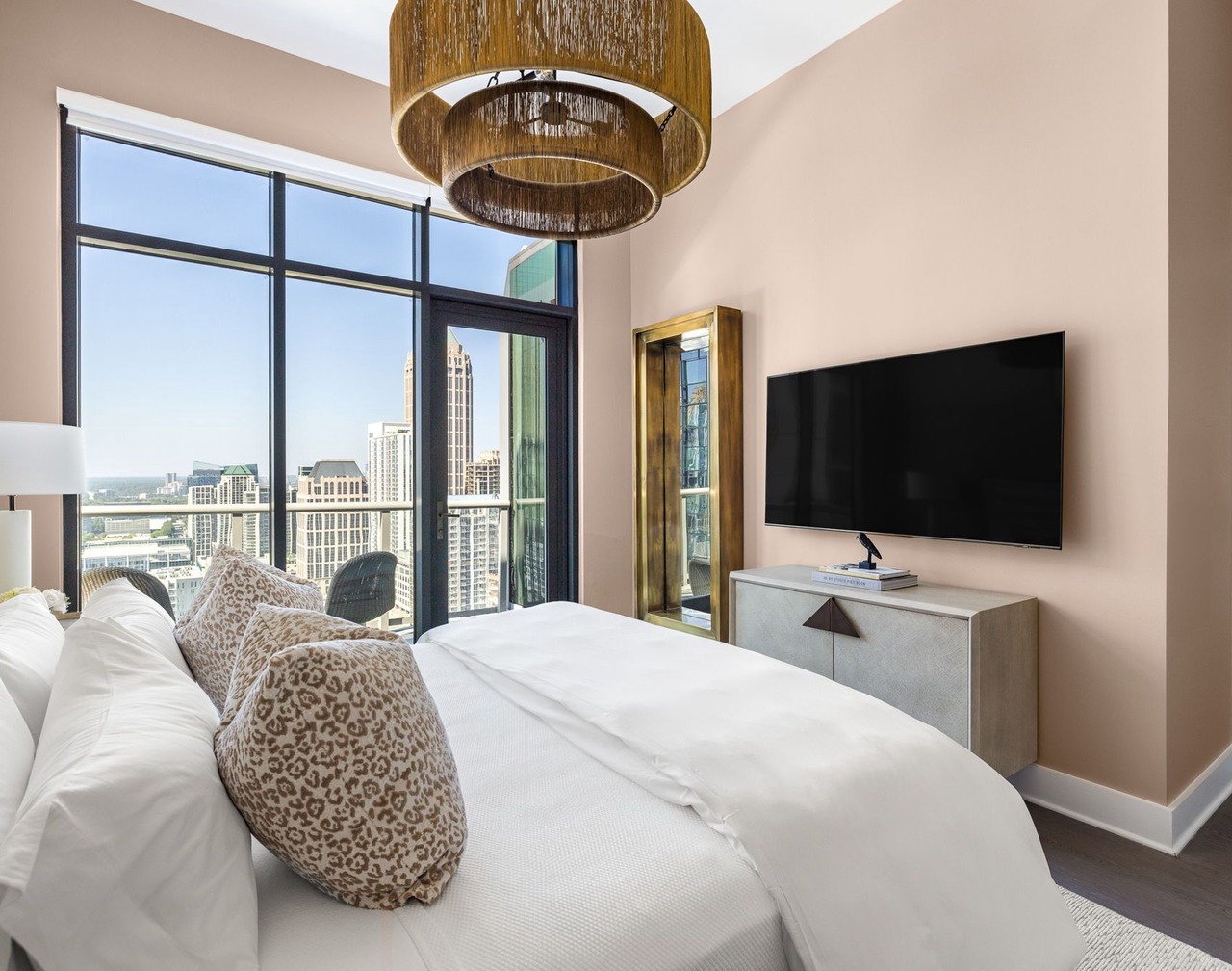 28th Floor Corner - La vita è bella Penthouse by ALR 1