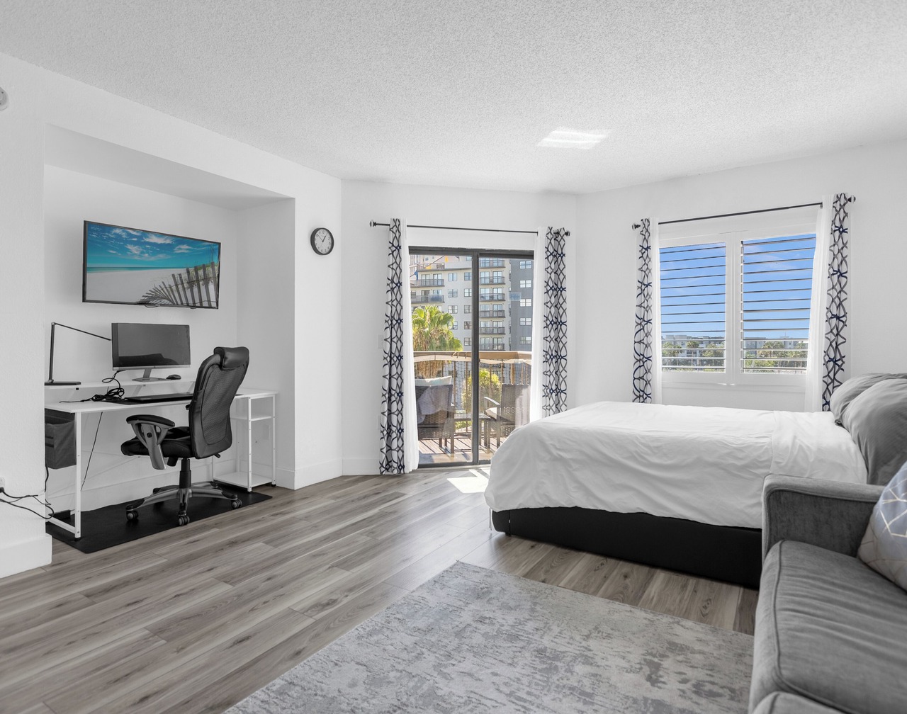 Premium Resort studio near Universal Stuidos 1