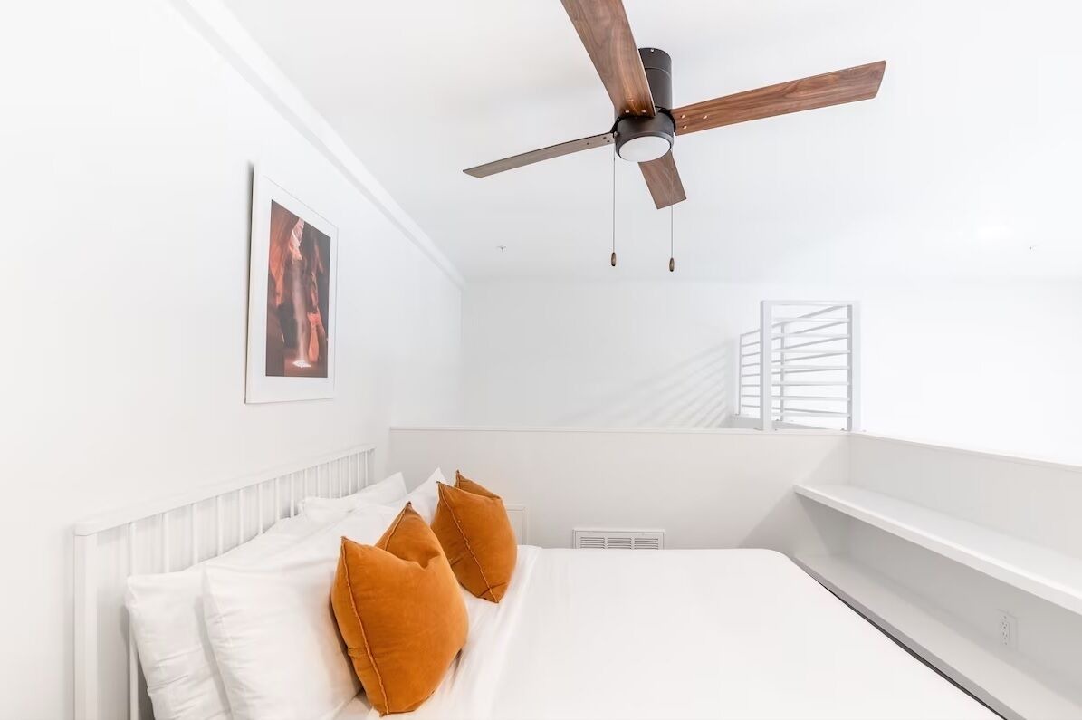 NEW Modern Urban Condo in Vibrant Downtown East ATX - Prime Location! 1