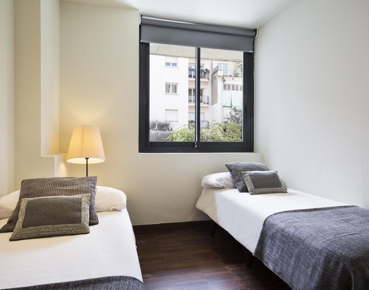 Distinctive Sarrià Duplex with Private Pool for 10 1