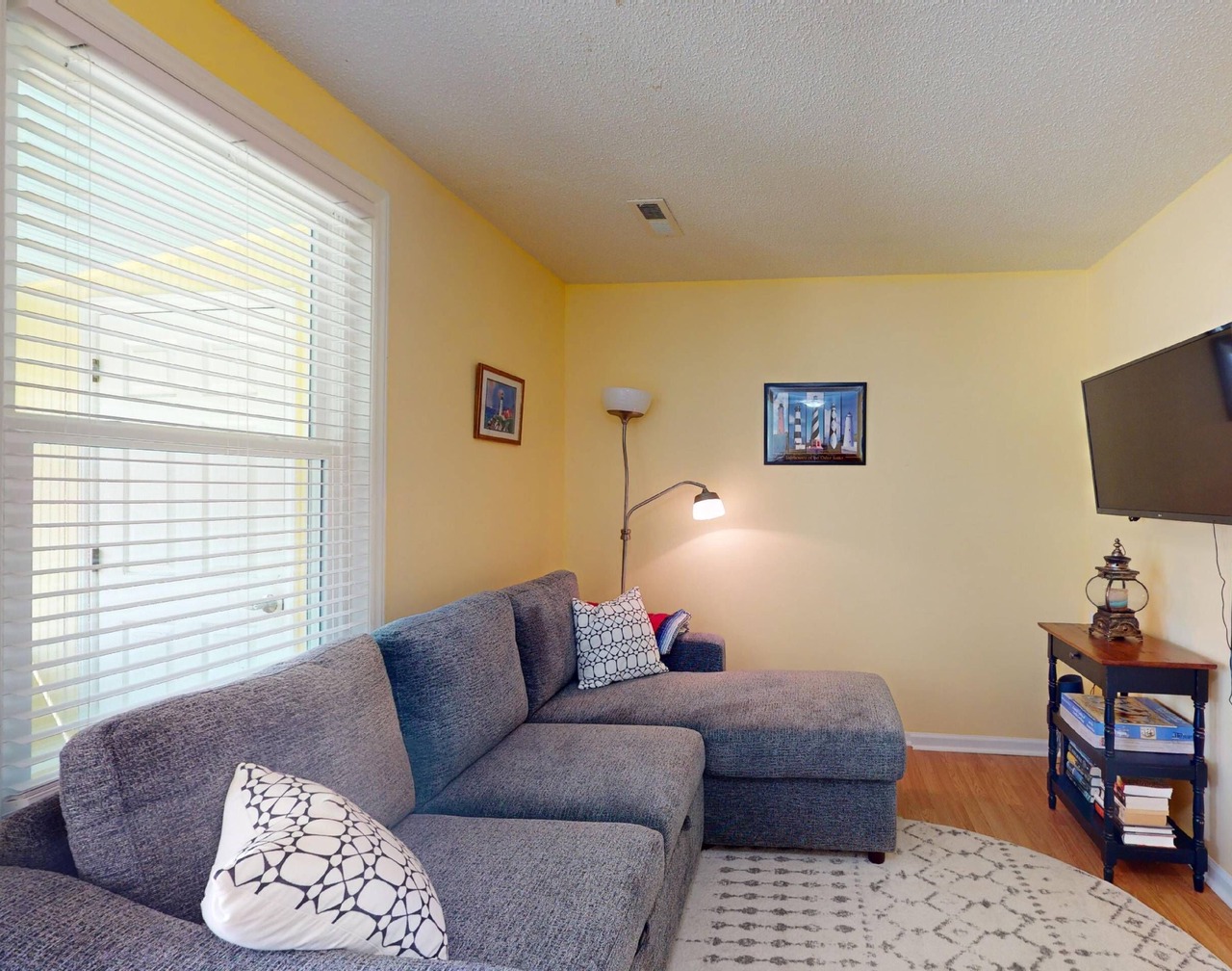 Adorable Beach Cottage,1 Block from Beach + Kure Beach Pier, Dog Friendly with Fence 1