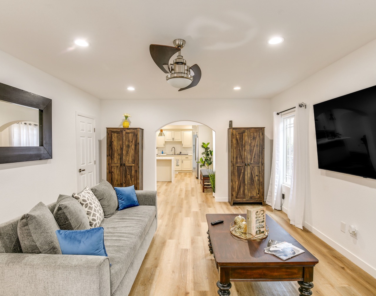 7 Mi to Dtwn! Modern Retreat in East Los Angeles 1