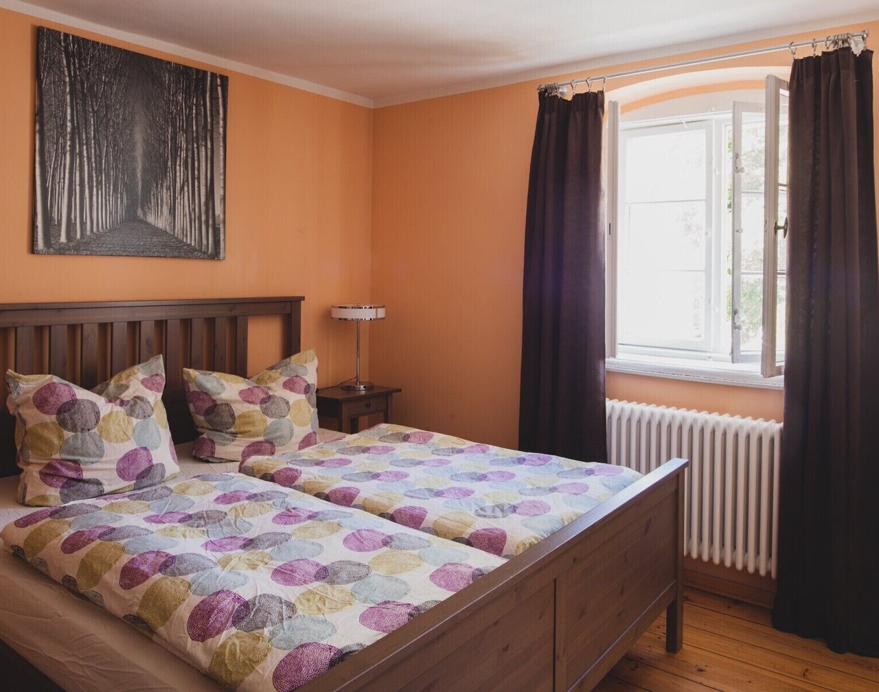 Holiday Apartment "Jagdschloss Grunewald" with Shared Garden and Wi-Fi 1