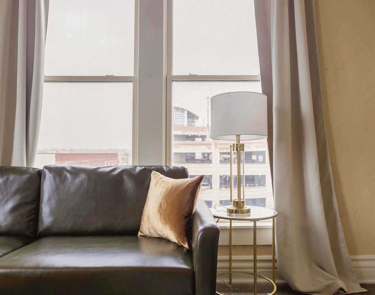 Top Floor 2 Bedroom Loft Overlooking Downtown! 1