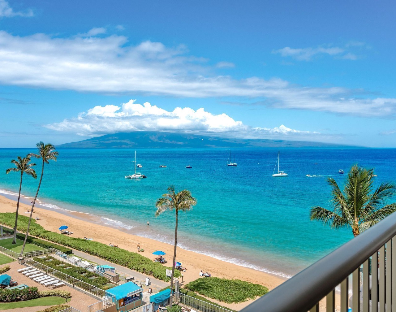 Maui Resort Rentals: The Whaler 707 - Luxuriously Remodeled 7th Floor 1BR/2BA w/Stunning Ocean and Mountain Views! 1