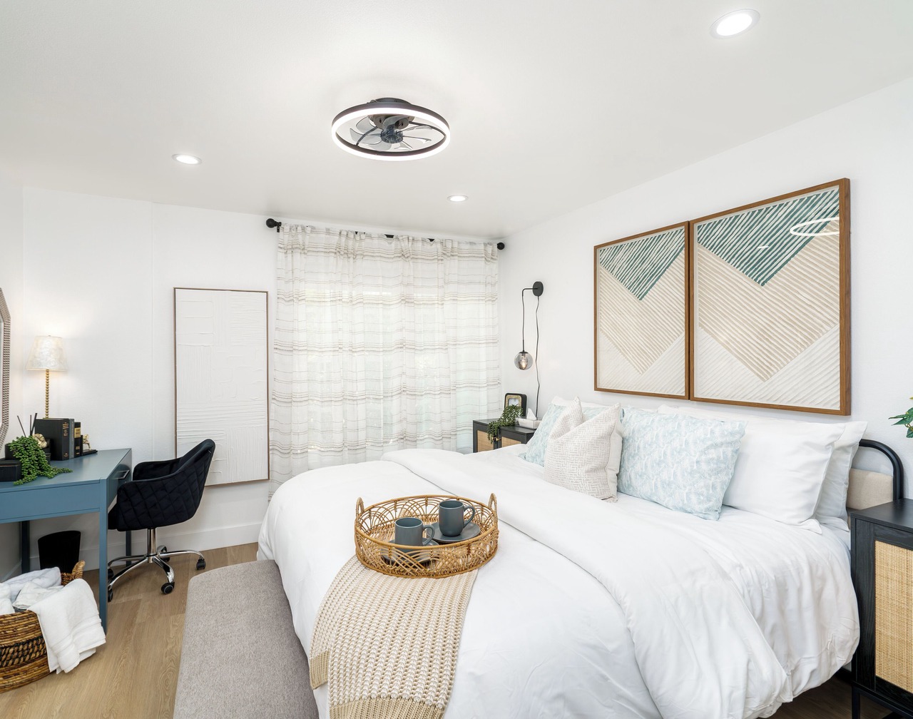 King Bed/Tennis Court/Fast Internet - Entire Condo 1