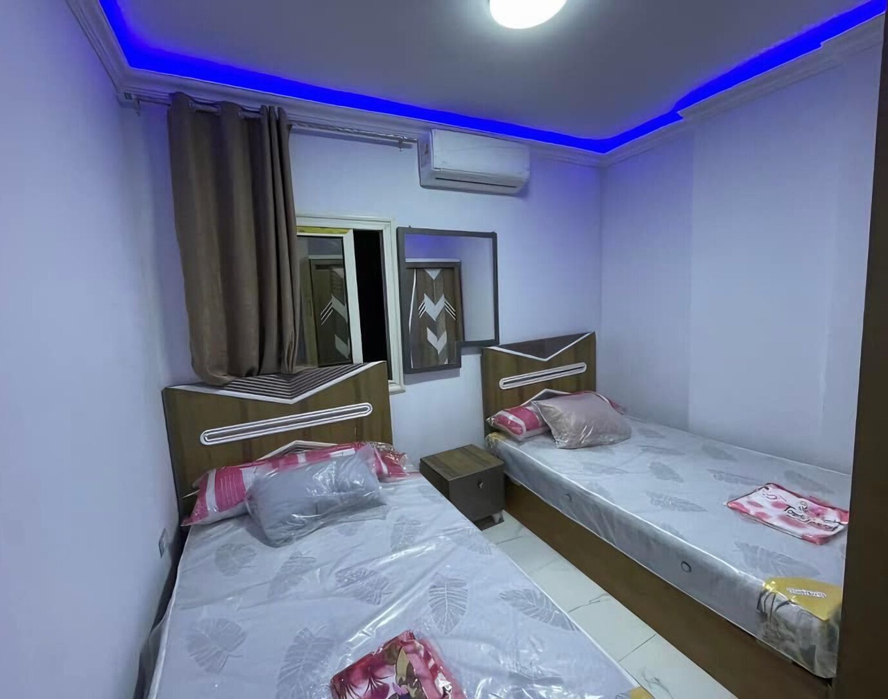 Modern furniture apartment. Stylish experience at this centrally-located place 1