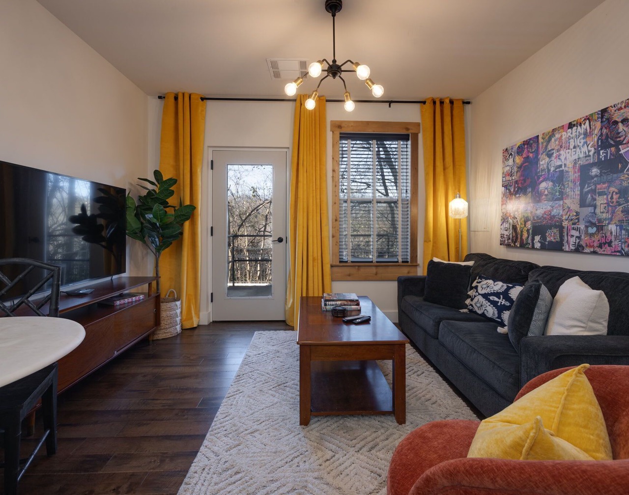 Historic Midtown Loft · Pool · Walk to Vandy 1
