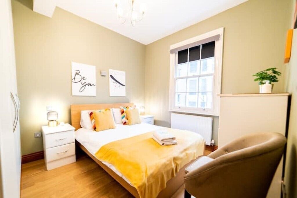 St Paul Cathedral-City of London]London Apartment 1