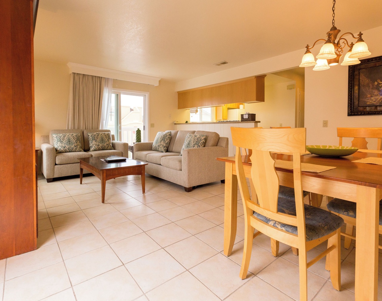 Prime Location! Fully Equipped Kitchen, Parking Onsite! 1