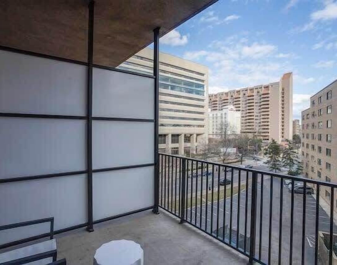Sojourn | Courtland Towers | 1 BR w/Bocci Ball Court 1