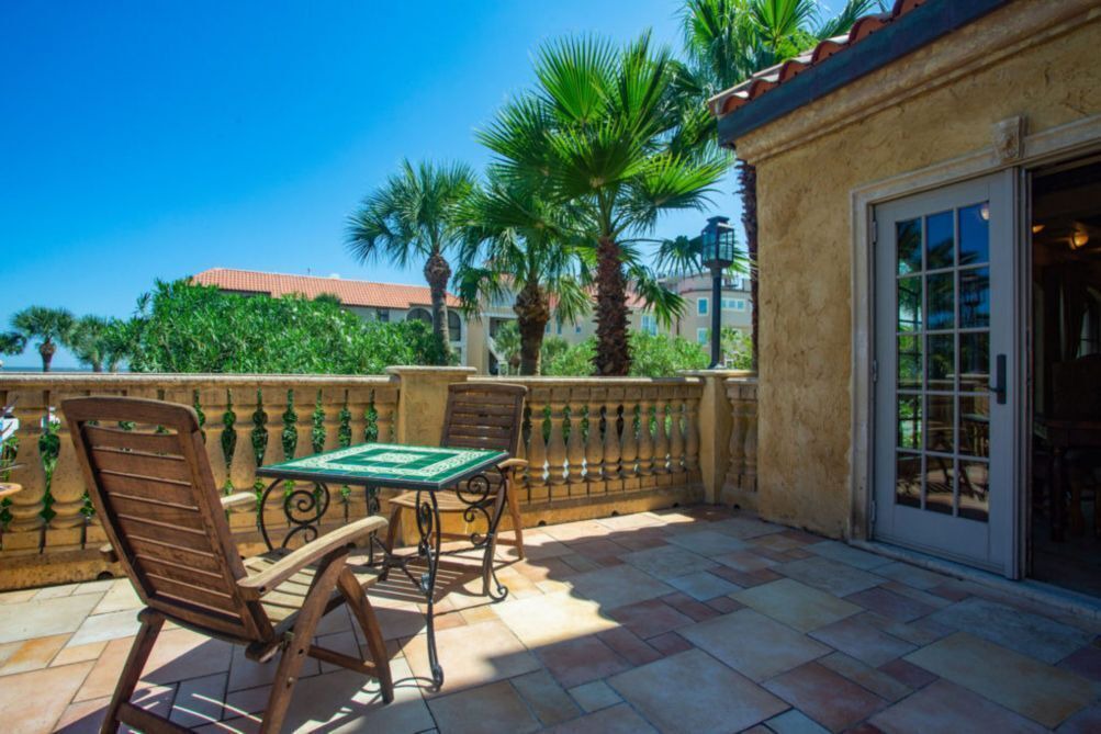 Seaside Haven: Relaxed Living at Ocean Lodge 1