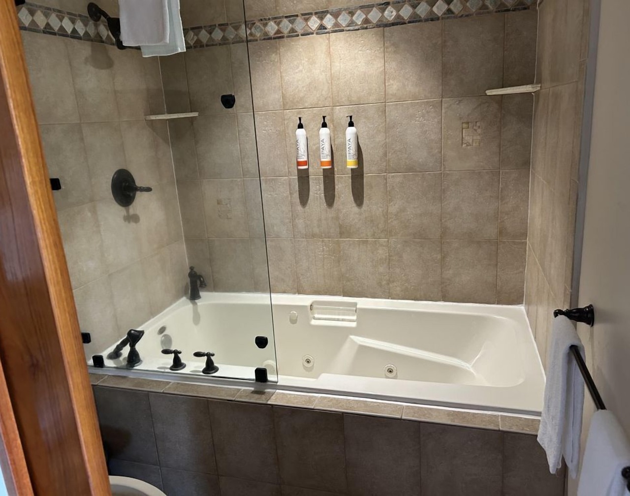 Seaside Haven: Relaxed Living at Ocean Lodge 1