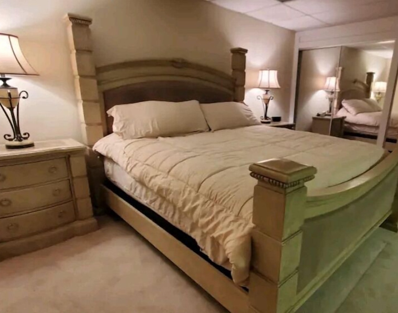 Private Pool Guesthouse for up to 6 on Secluded & Private Gated 3.25 acre Estate 1