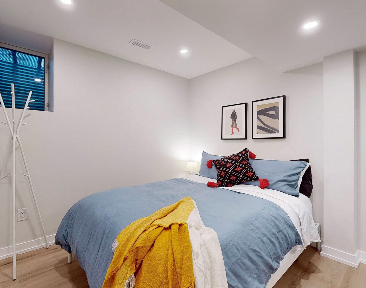 Brand new Furnished 2BDR Basement Apt-in the heart of Toronto 1