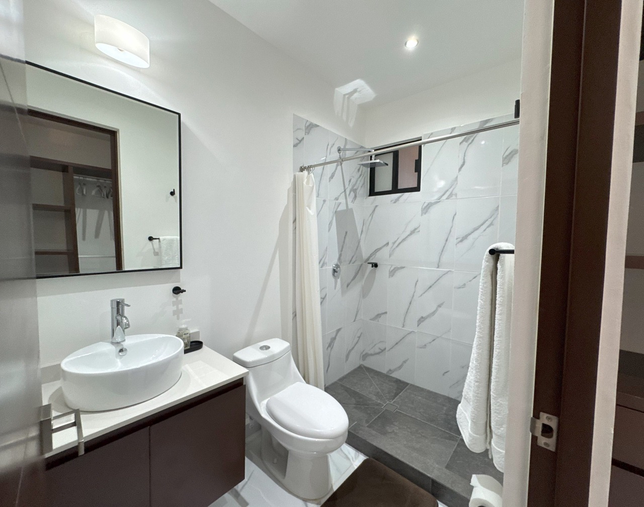 Modern apart in Cancun, well located, amenities. 2 bedrooms and 2 full bathrooms 1