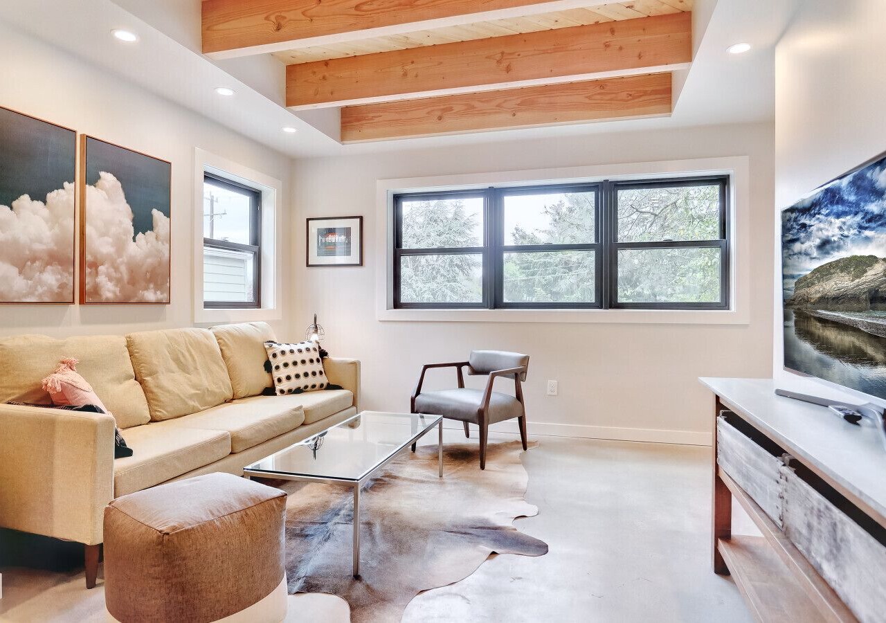 The Hygge Haven | Sleeps 4 | Convenient Location 1
