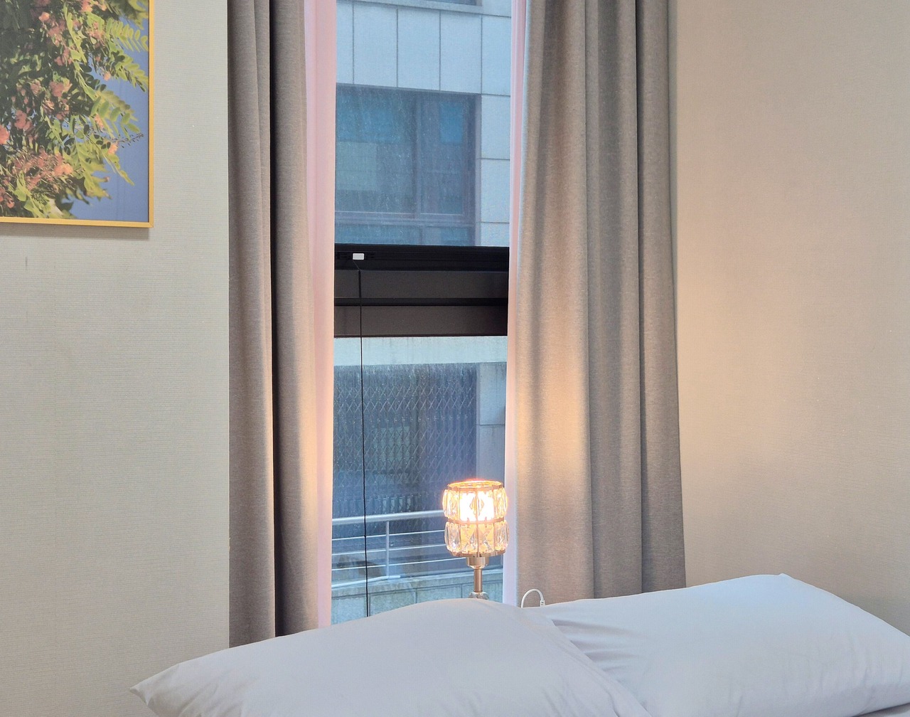 27 l Myeongdong 5min l Airport bus l Cozy Room 1