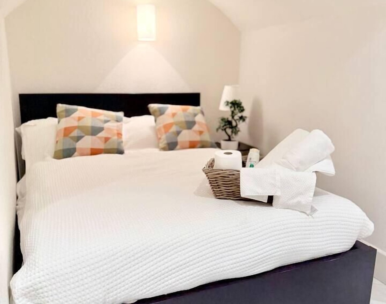 Live like a local, Live like a local in the Heart of Kensington 1
