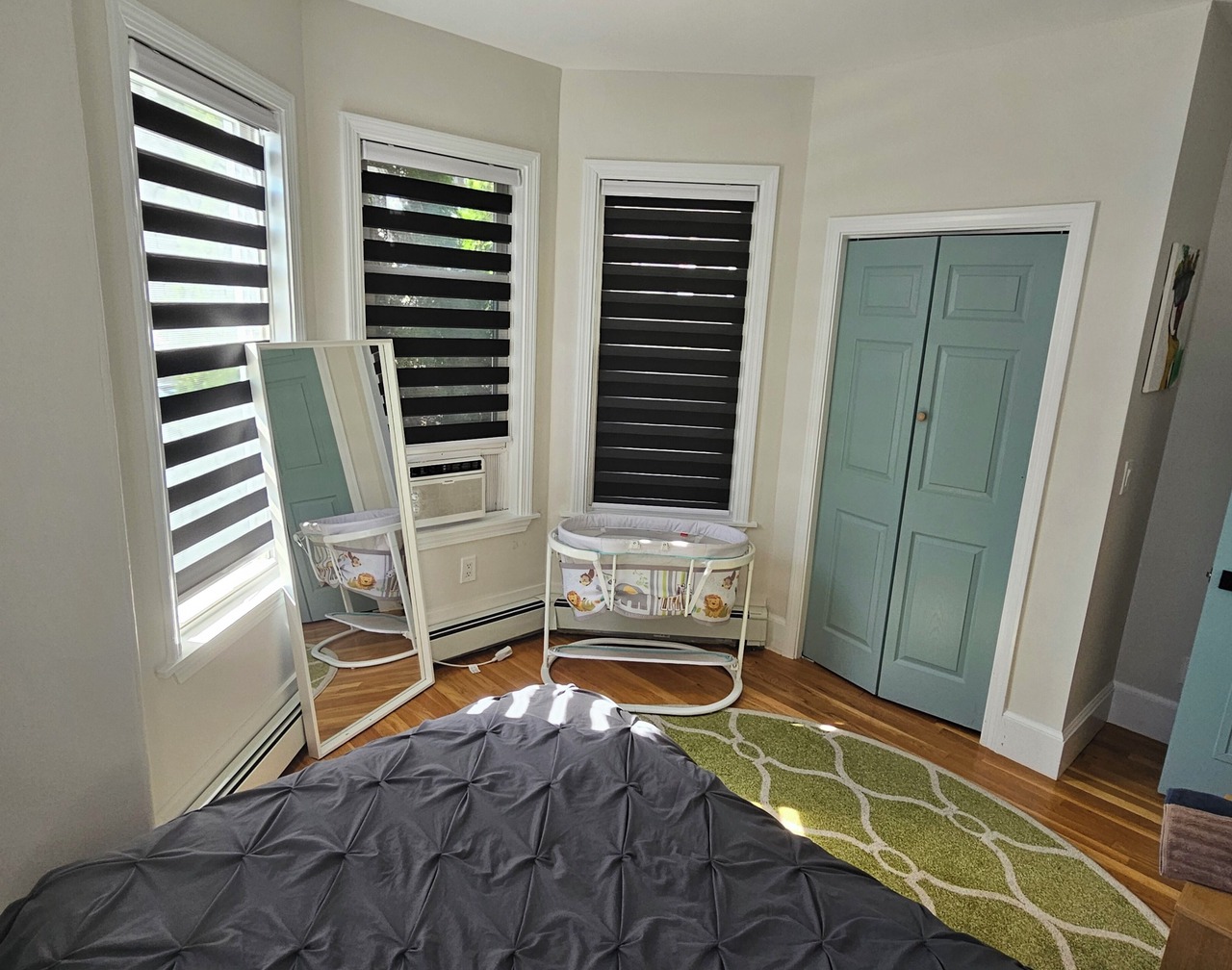 Stylish & Cozy Boston Retreat Near Train Station, Parks & Cafés 1