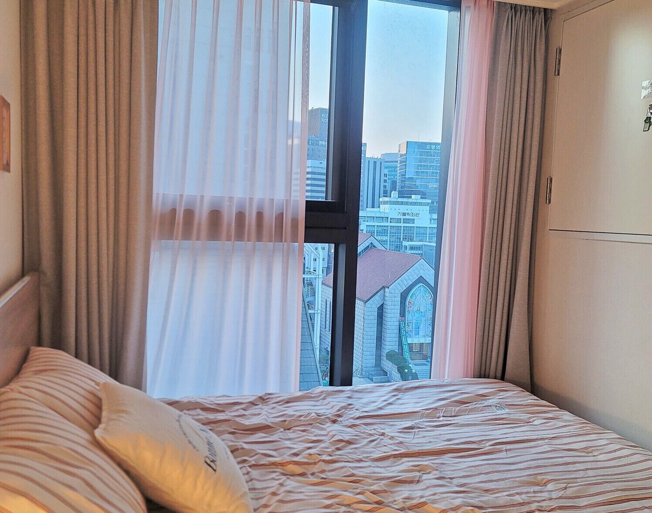 92 l Myeongdong 5min l Airport bus l High-rise ㅣmagnificent view of the church 1