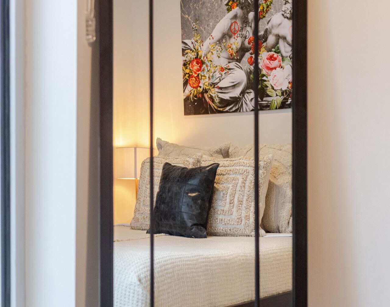 Trendy 1BDR Apartment in the Heart of DT MTL 1