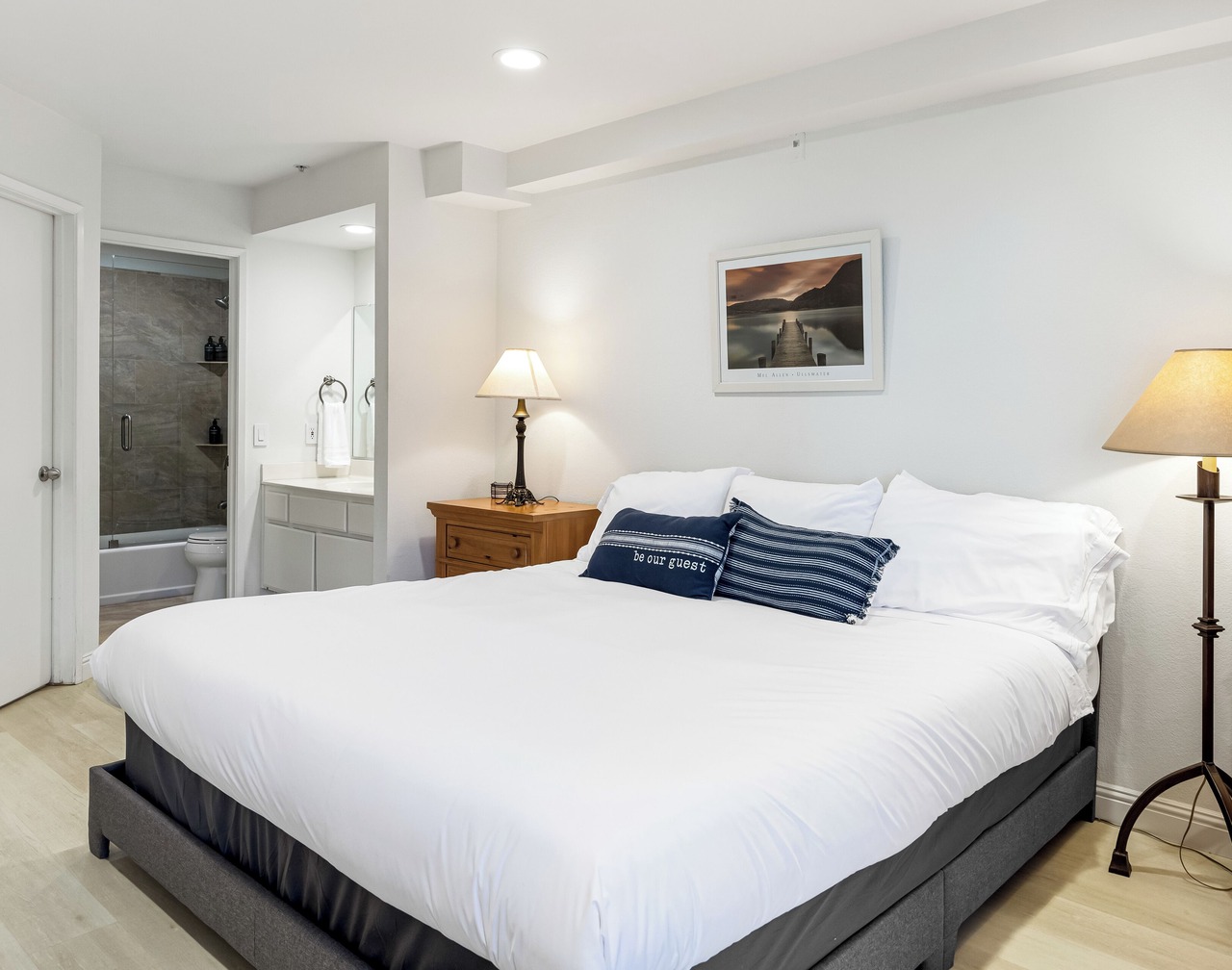 Gated Coastal Condo Pool + Hot Tubs Access Walk to Beach | Seabreeze Retreat 1