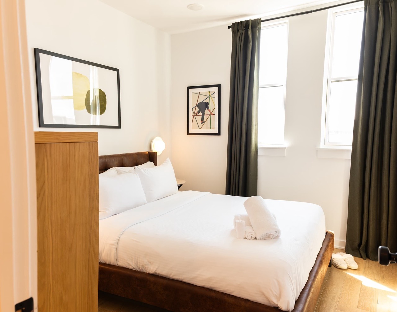 Sosuite | 2BR Apt w W/D, Split Level 1