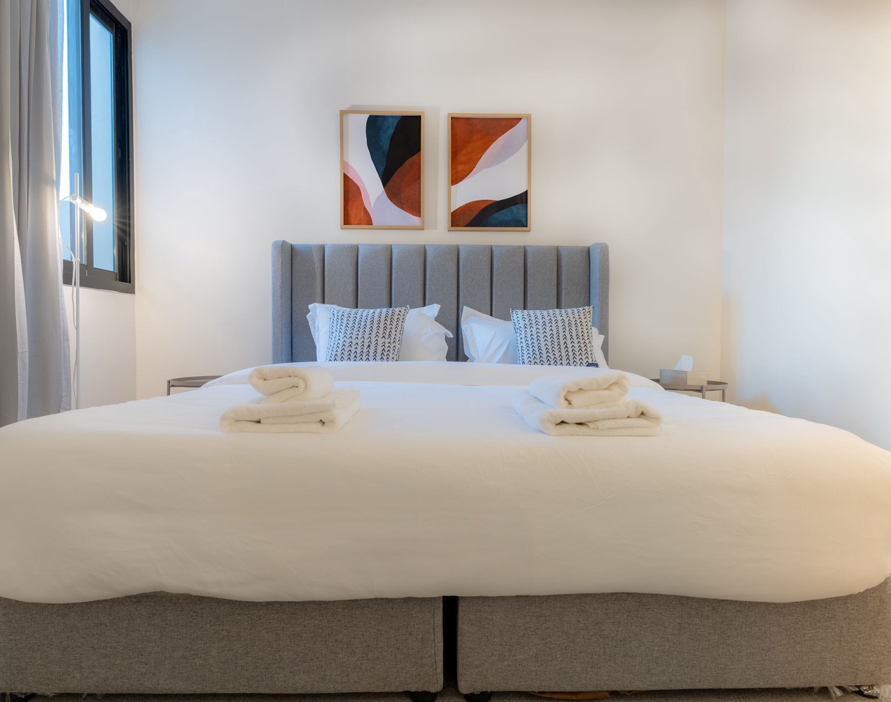 Modern Apartment in the Heart of Al Ghadir 1