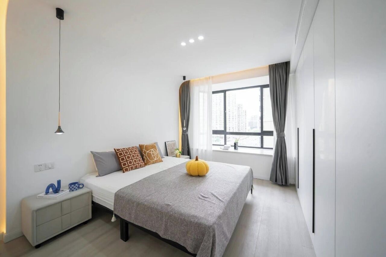Easternhub-Chic 2-bedroom apartment with AC, WiFi in marvelous Shanghai 1