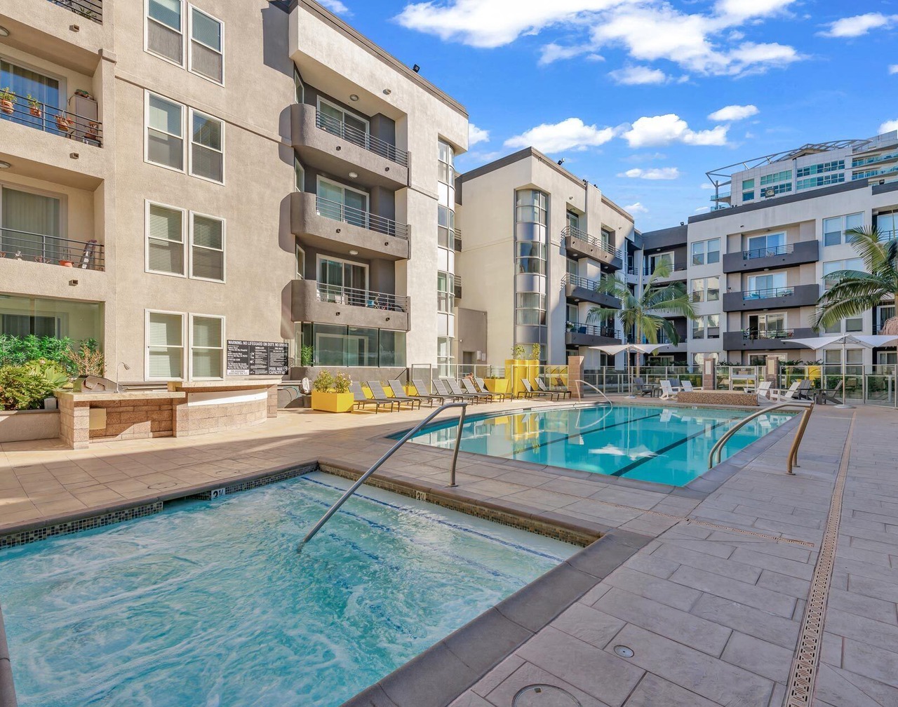 Charming! Studio · Free Parking · Pool · Gym · Hot Tub · BBQ 1