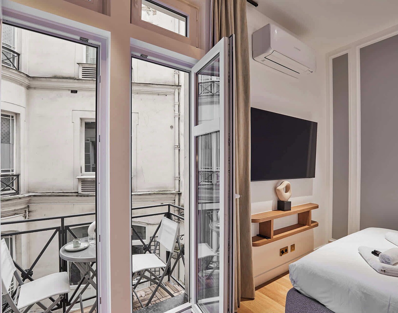 Stunning AC duplex apartment - Champs Elysées 1