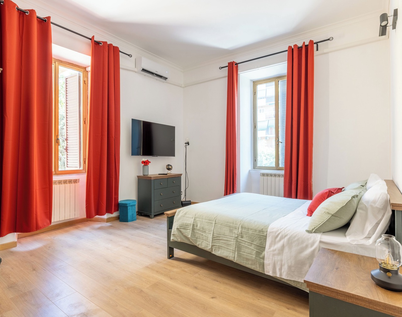 Ostiensis Place, cozy accommodation in the heart of Rome, 9 minutes from metro B 1