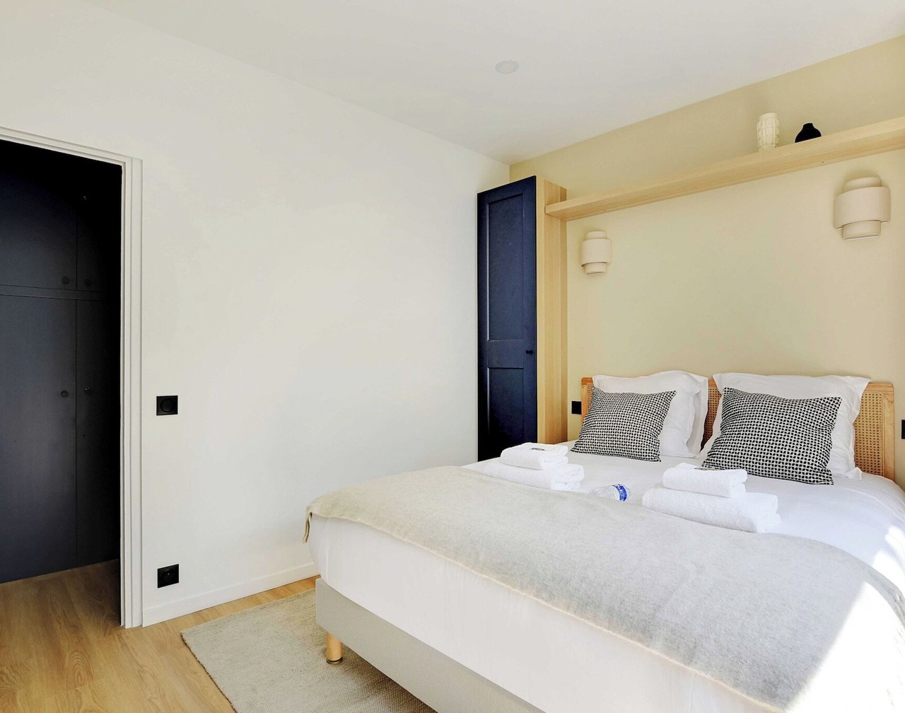Magnificent 2BD/4P apartment - Eiffel Tower 1