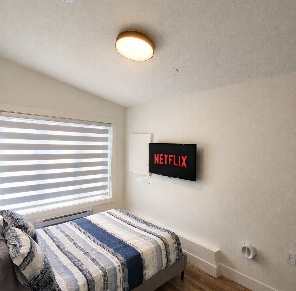 Modern 2BR Whole Home in Vancouver | Near Airport & Downtown 1