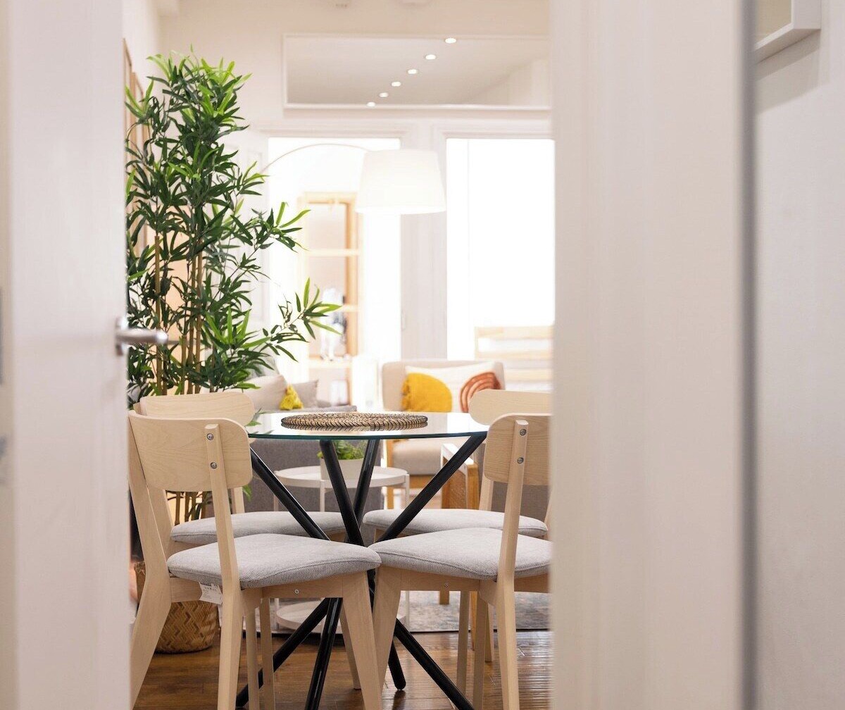 Bright and Cosy home 100m from Trafalgar Square 1