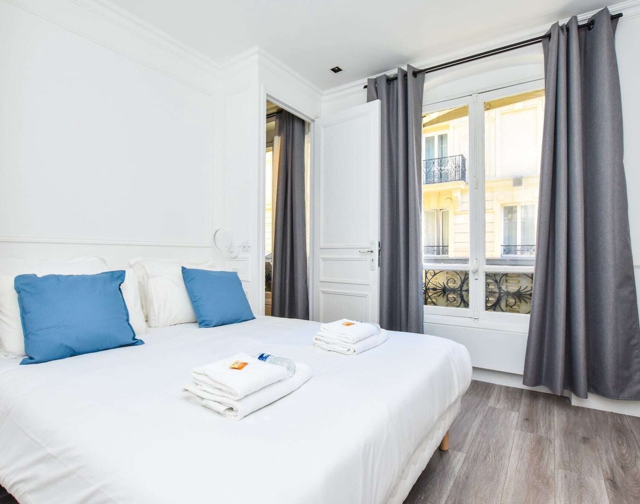 Cosy appt - Grands boulevards/MusÃ©e GrÃ©vin 1
