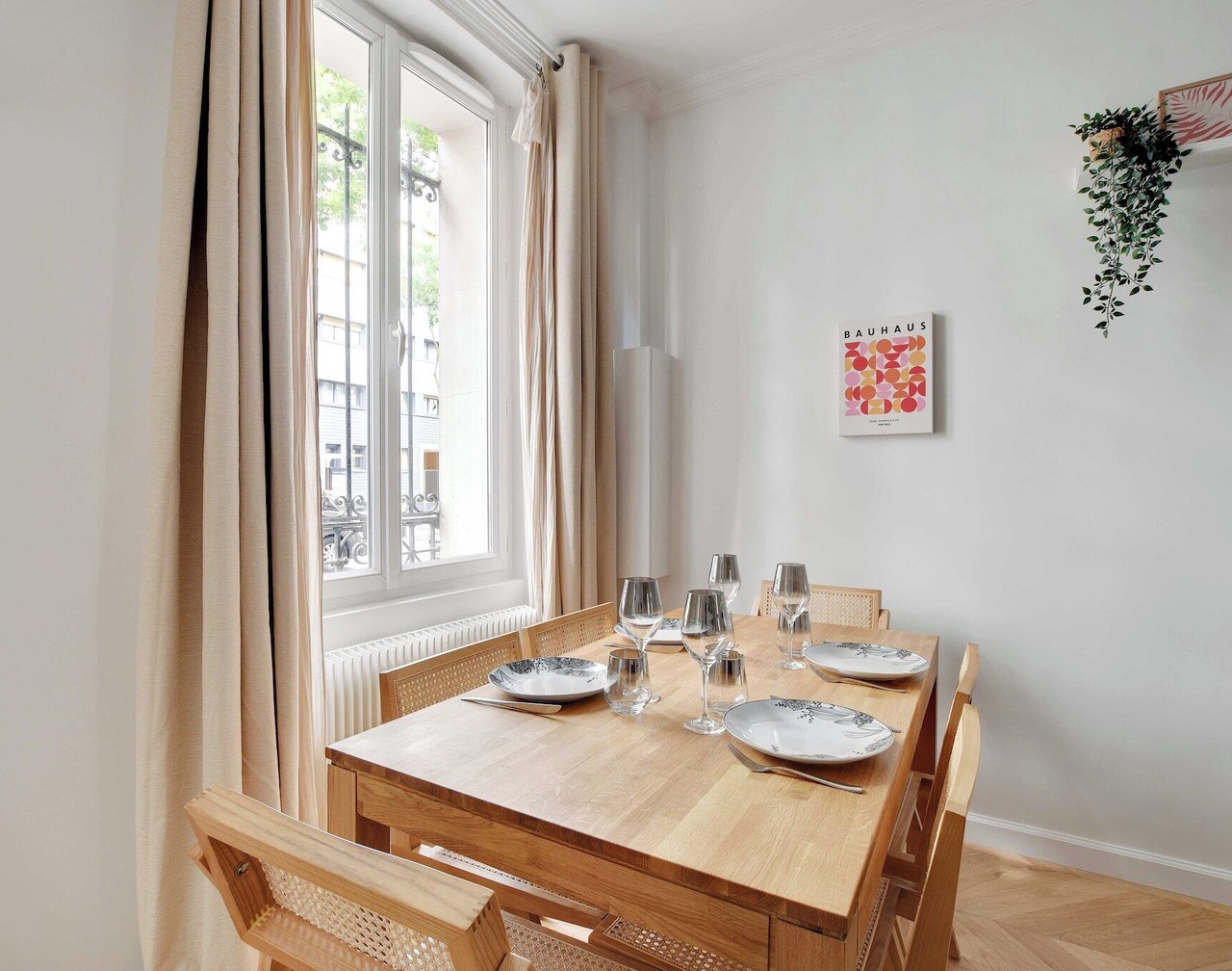 Elegant apartment -2BR/6P - Père Lachaise 1